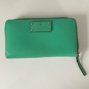 Kate Spade green zip wallet